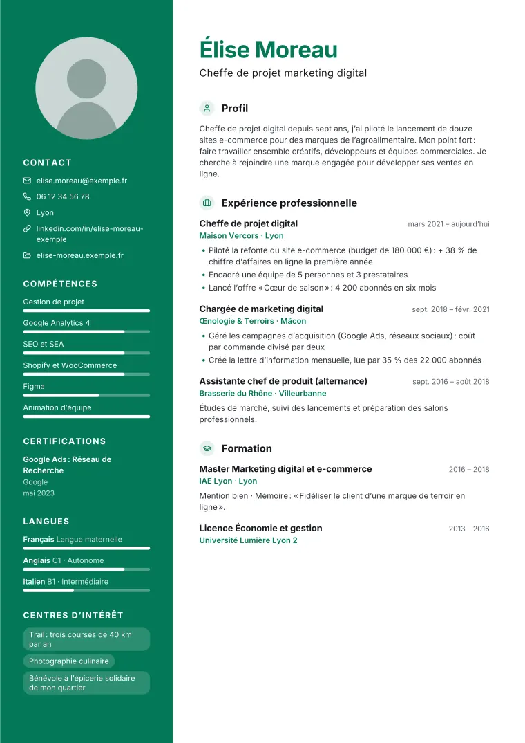 Aperçu : CV « Créatif » rempli avec un exemple fictif